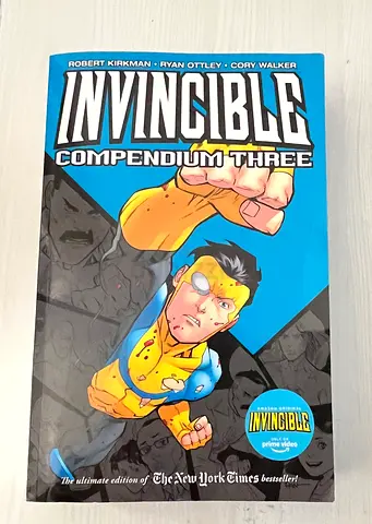 Invincible Compendium 3 Comic paperback