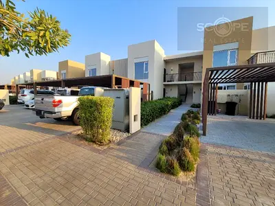 Balcony | Middle Unit | Huge Hall | Vacant Soon