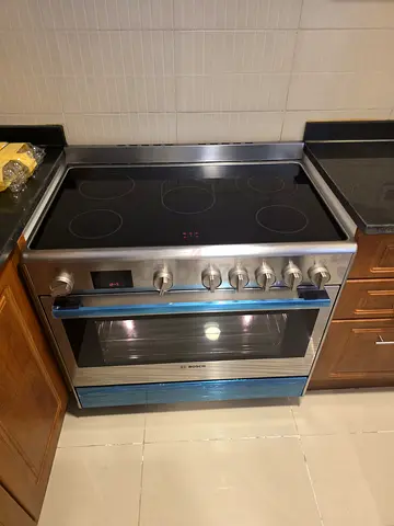 Bosch series 6 Electric Ceramic Cooking Range 90x60cm made in Italy