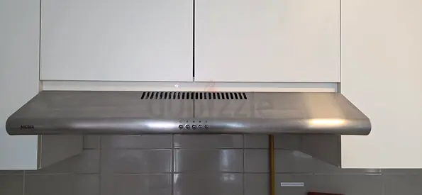 Stainless Steel Kitchen Extractor Hood – Very Good Condition