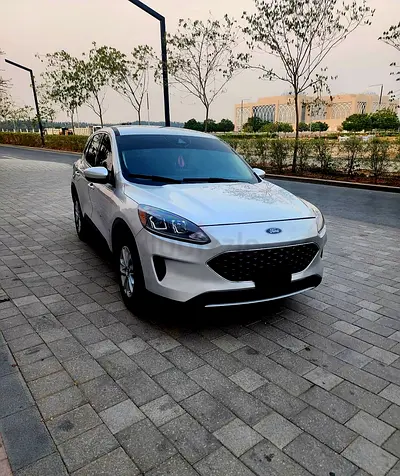 2020 Ford Escape SE - American Specs - Excellent Condition
