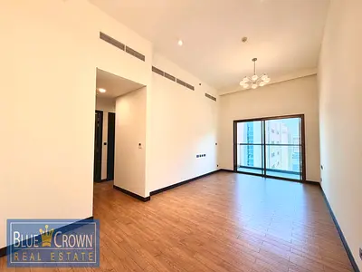 Luxurious 2BR With Skyline & Stunning View Prime Location