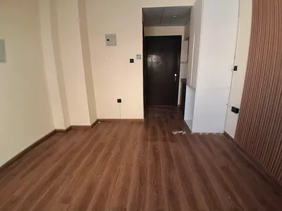 Lavish studio full family building near to Jim's school 17k