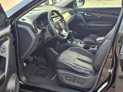 2017 Nissan ROGUE — фото 9