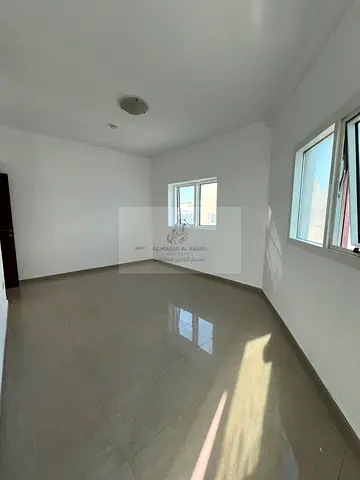 Annual Rental in Al Khan: Spacious 2-Bedroom Apartment Near Al Khan Beach for AED 43,000, with 2 Free Parking Spaces in the First Year