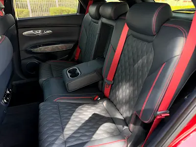 2022 Genesis GV70 — миниатюра 17