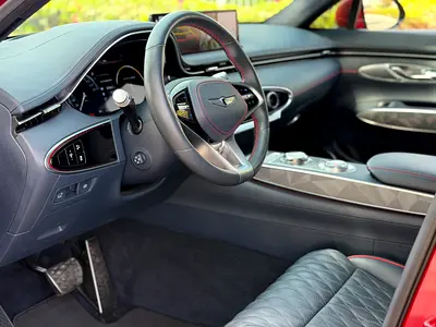 2022 Genesis GV70 photo 9