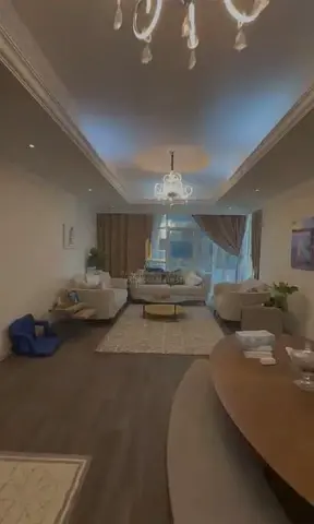 🏡 للبيع شقة فاخرة 3 غرف وصالة في برج الأنوار بإطلالة جانبية على البحر 🌊