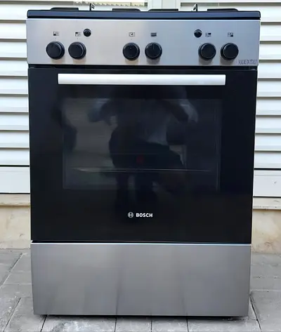 Bosch Gas Cooker 60×60 cm with 4 burners Perfect working condition
