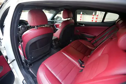 صورة 9 لـ 2020 KIA STINGER