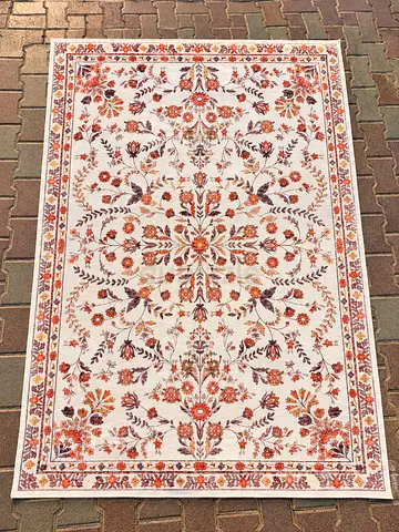 Brand New Luxury Floral Rug – Soft Microfiber | Elegant Persian Style 120x 170