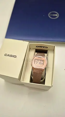 Casio rose gold CASIO Vintage Unisex B640WMR-5ADF Digital Wrist Watch