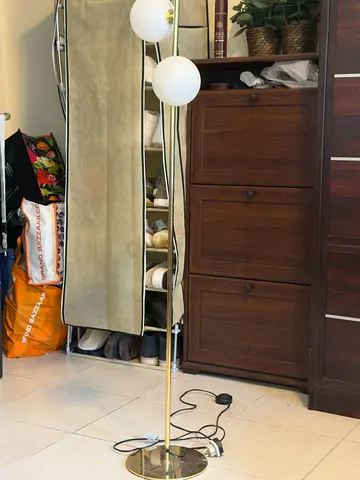 Brass Floor Lamp with Dual Frosted Globe Shades - Perfect Condition