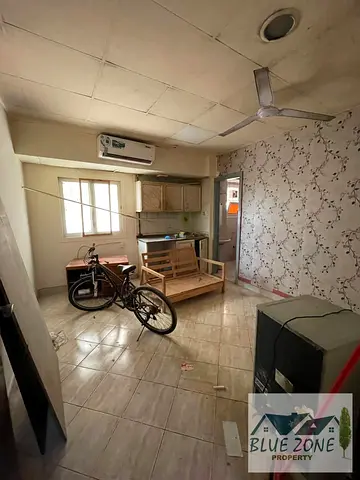 Studio available only for family cheap rent split Ac and central gass