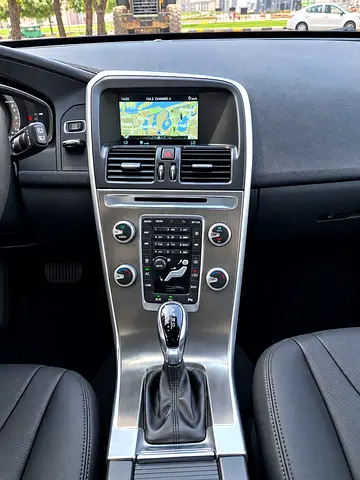 2016 Volvo XC60 photo 10