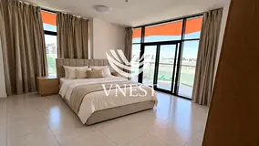 Corner Unit | Mall View | 2 Parkings | Semi Closed Kitchen