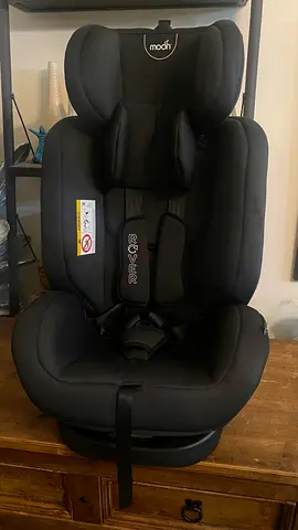MooM Cybex-style Convertible Car Seat  Black