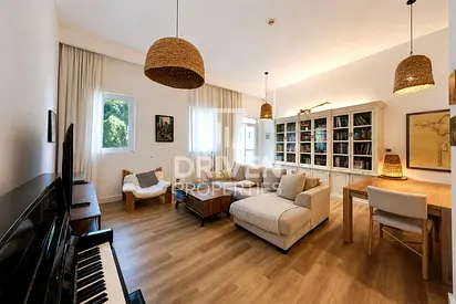 Highly Upgraded | Ground Floor | Park Facing