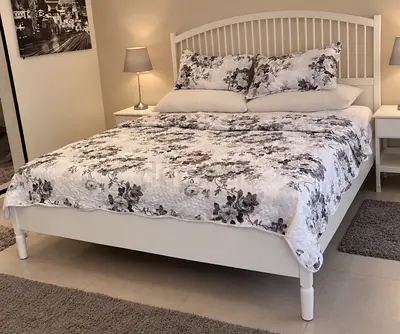 Solid wood King bed set IKEA 7pcs like new
