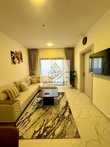 🏢✨ للإيجار الشهري في عجمان – كورنيش عجمان | بناية الأندلس ✨🏢  🔥 شقة غرفة وصالة مفروشة فرش VIP، فرصة مميزة للسكن الراقي والمريح في موقع حيوي ومميز،