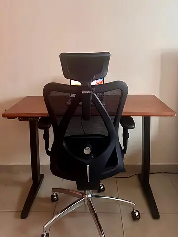 Ergonomic office chair