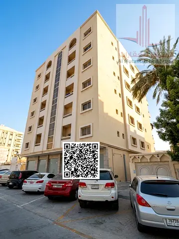 بناية سكنية تجارية للبيع في النعيمية 2 عجمان، مساحة 7220 قدم، تصريح G+6، دخل سنوي 1.21 مليون درهم، من المالك مباشرة