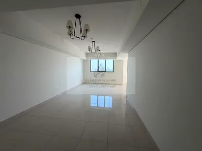 First Tenant | 1,925 Sq. Ft. | Open Panoramic View | 4 Bathrooms | Large Hallway | Balcony | Free Parking | 1 Month Free | Free Contract Attestation