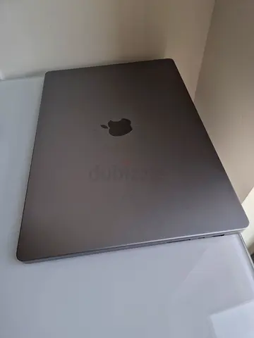 Macbook M1 Max 64 GB 1TB SSD 16 inch