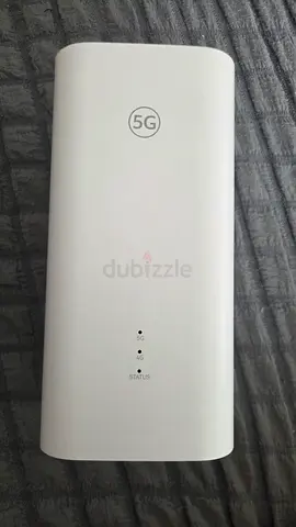 5G Portable WiFi Router / MiFi - White, Good Working Condition