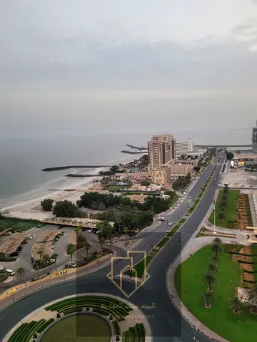 Excellent space | Prime and vibrant location | Sea view | Includes all bills, internet, and parking
