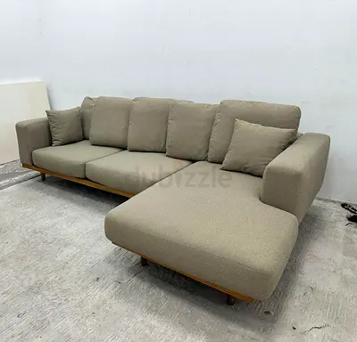 Top quality west elm sectional sofa very comfortable