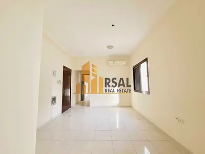 1 Bedroom Hall School zone area// Ready to move// on road building