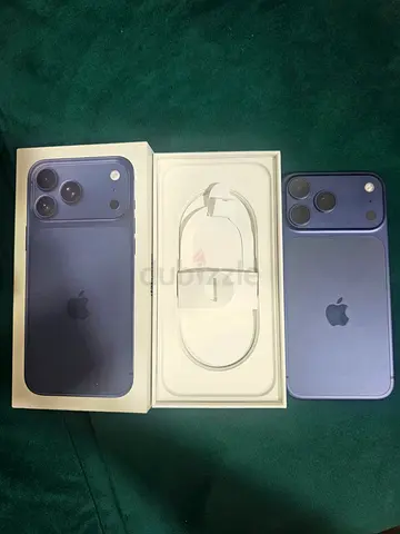 iPhone 17 pro max 256 Blue with Box & Charger
