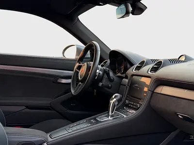 2022 Porsche 718 — миниатюра 11