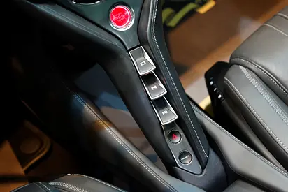 صورة 10 لـ 2021 Mclaren 720S