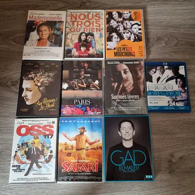 9 DVD with English Subtitles and 1 with English audio. TOTAL of 10