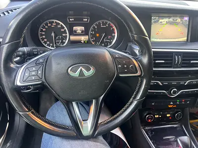 2018 Infiniti QX30 — миниатюра 16
