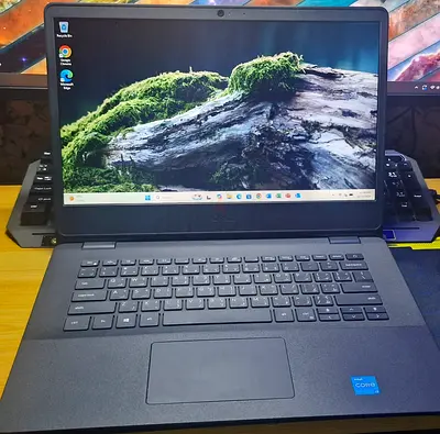 DELL LAPTOP i3 11th Gen