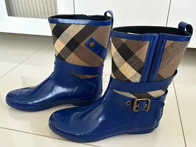 Burberry Blue mid-calf rain boots with patterned fabric upper, size 39