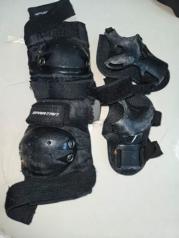 Spartian Used black knee and elbow protective pads set (roller skating/cycling) - worn but usable