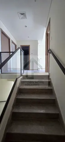 3bed / corner/ brand new/ ready to move