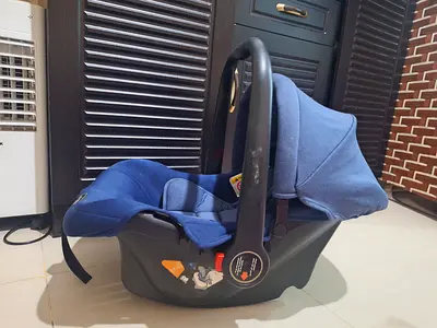 Infant car seat