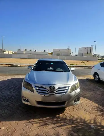 Toyota Camry LE 2011 American Specs