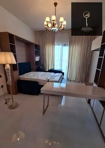 FULLY FURNISHED | VACANT | SPACIOUS APARTMENT