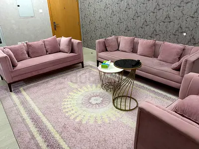 Light Pink Velvet 3-Piece Sofa Set with Matching Rug - Good Condition