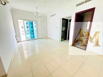 Huge Spacious 1BHK ~ Well Maintained and Family Building ~ Maintenance Free ~ Ready To Move ~ Balcony and Built In wardrobe