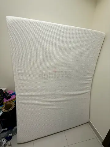 Double size mattress - excellent condition, lightly used