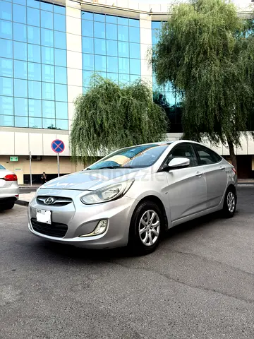 Hyundai Accent 2013 GL GCC Specs