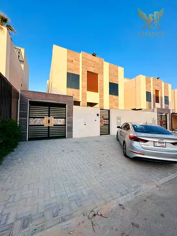 فيلا فاخرة للإيجار في الياسمين – عجمان | 6 غرف نوم ماستر | رووف | 115,000 درهم سنويًا