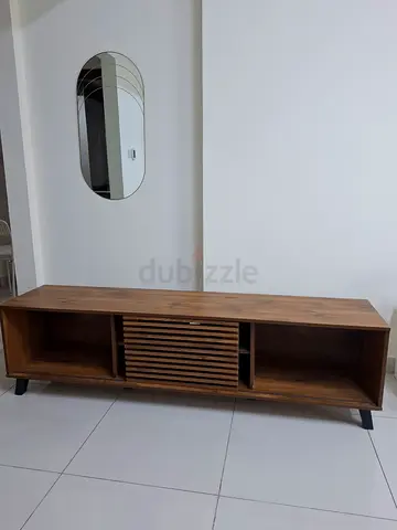 Solid wood TV unit / entertainment console with slatted storage